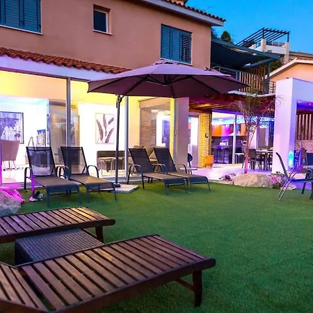 Luxury Marissa Vakantiehuis Klorakas