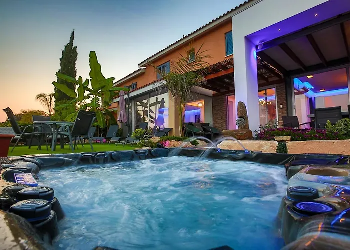 Luxury Marissa Feriehus Klorakas