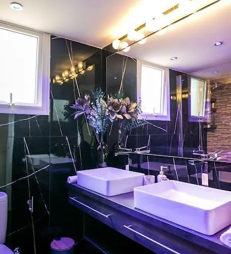 Luxury Marissa Hlóraka